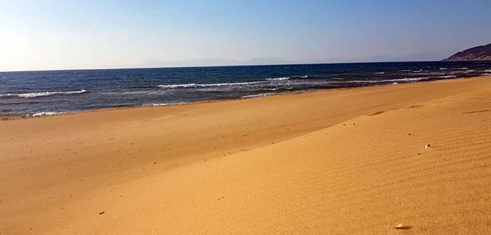 Der Pozzillo Sandstrand bei Castellabate im Cilento