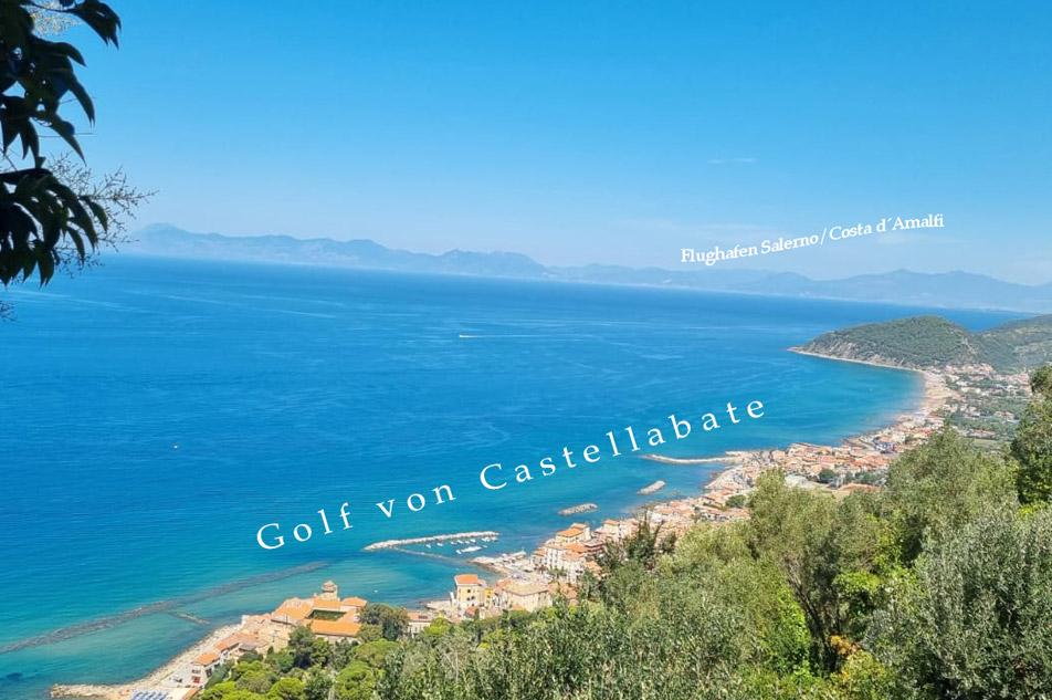 Die Bucht von Castellabate und die Amalfiküste