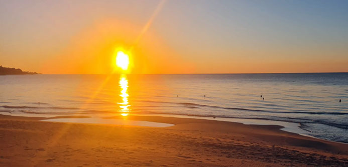 Sonnenuntergang über dem Meer