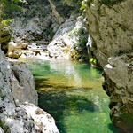 Kurz vor der Naturstein Brücke Pietratetta